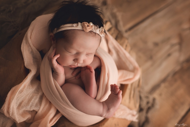 arlington heights newborn photographer