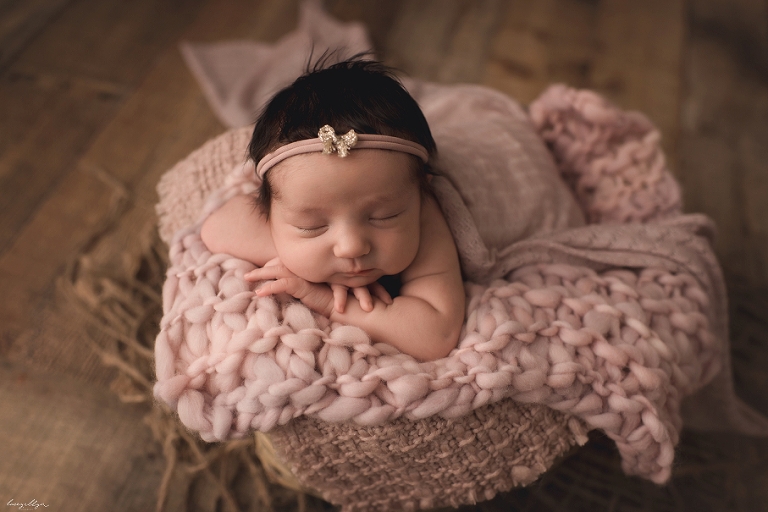 arlington heights newborn photographer