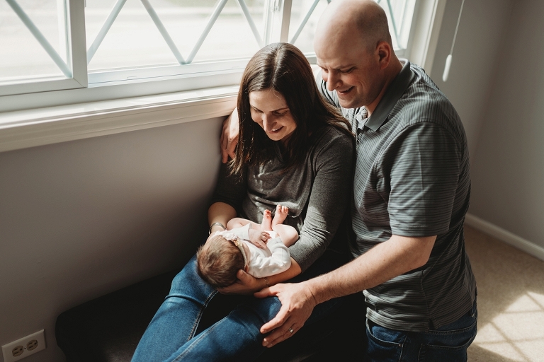 lake county, IL lifestyle newborn photographers