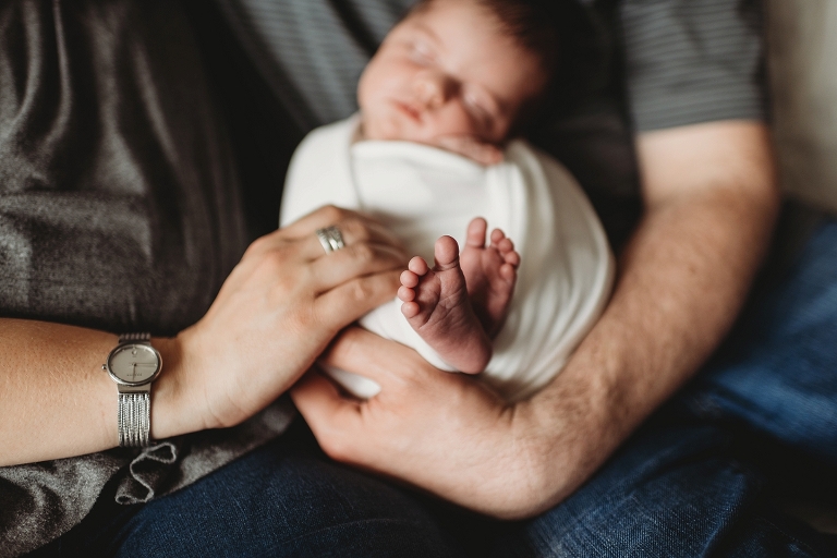 lake county, IL lifestyle newborn photographers