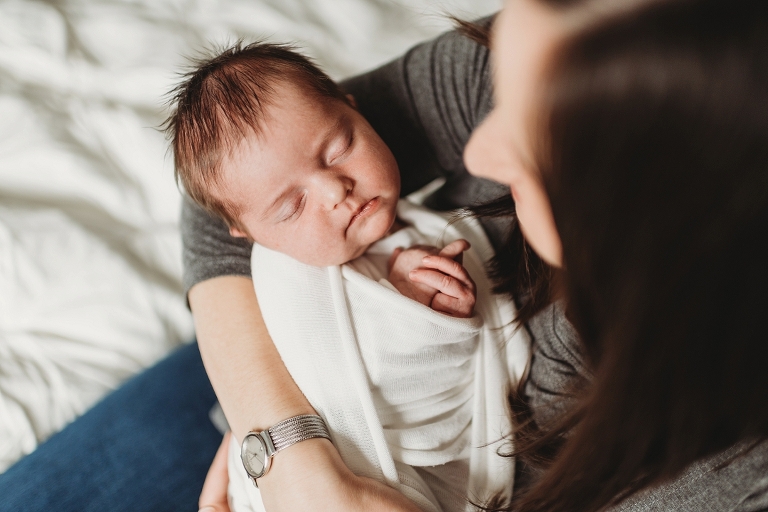 lake county, IL lifestyle newborn photographers