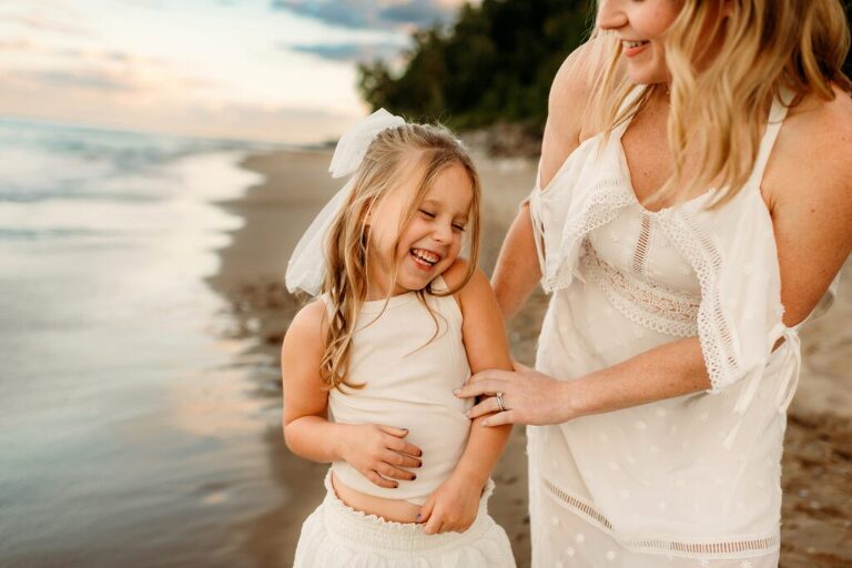 Giggling girl with Mama